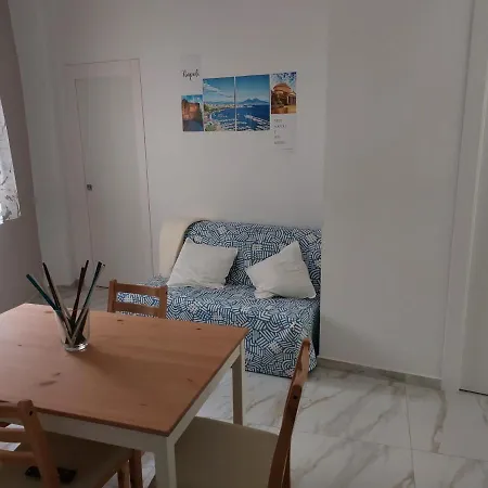 3bien Sant'anna * Νάπολη